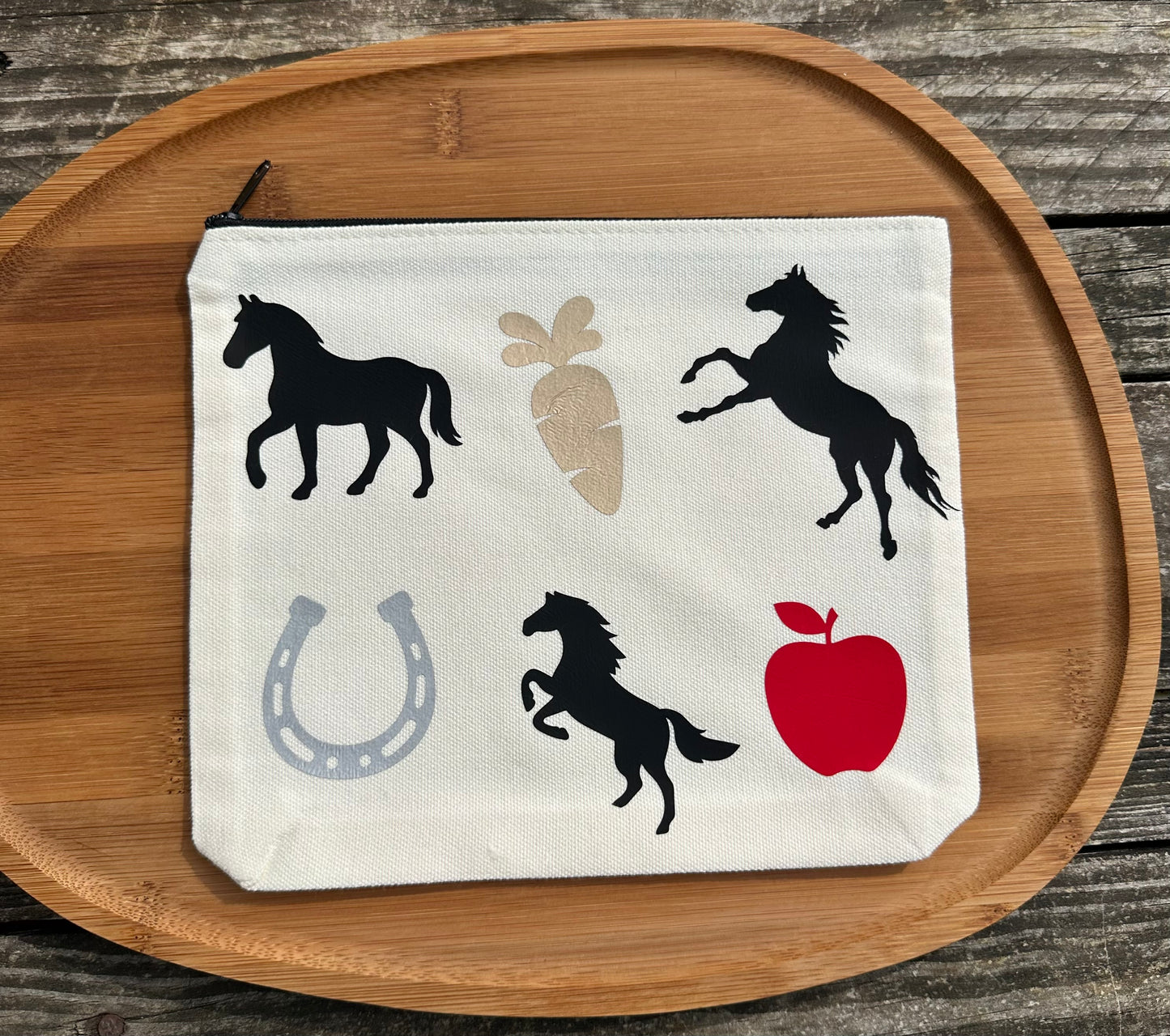 Pochette L différents thèmes