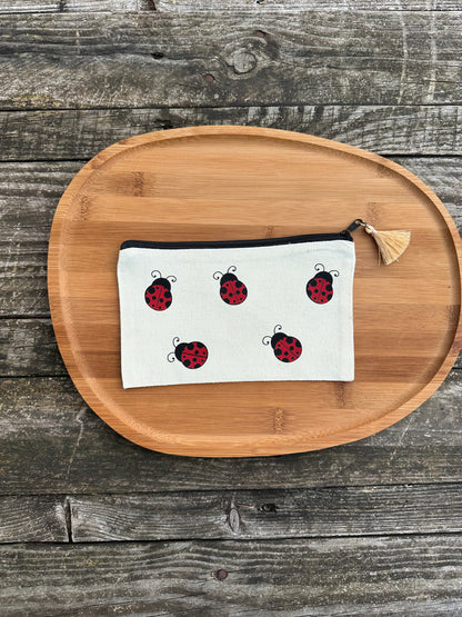 Pochette M thèmes animaux