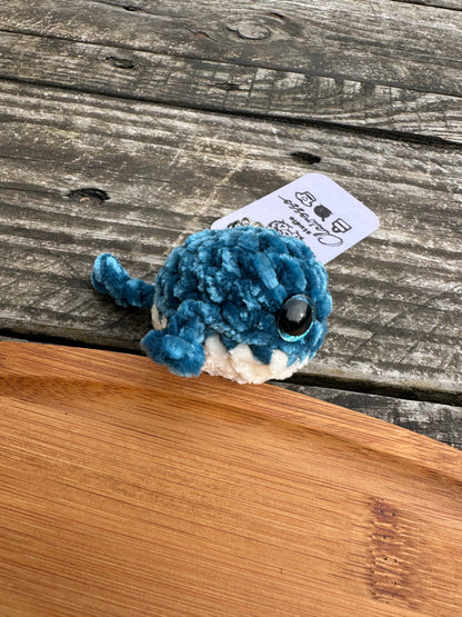 Porte clé petite baleine crochet