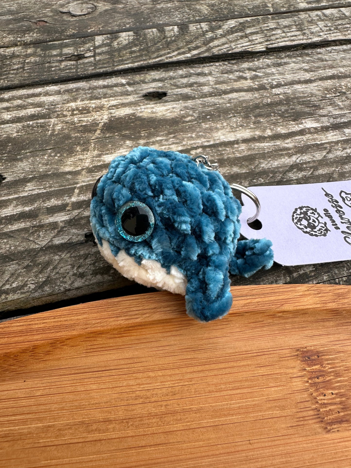 Porte clé petite baleine crochet